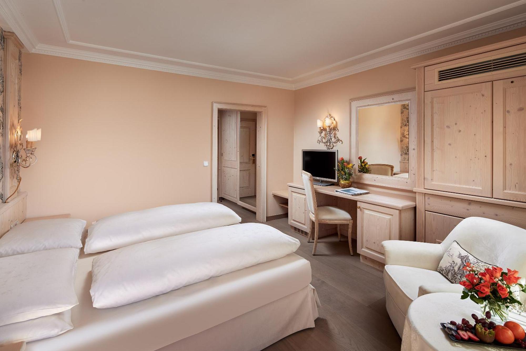 Salzburgerhof, Das 5-Sterne Hotel Von Цел ам Зее Екстериор снимка